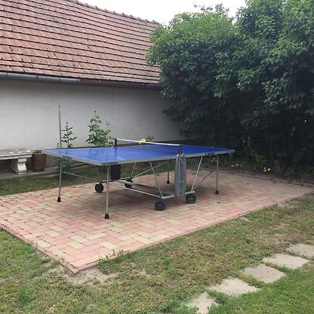 Natura Vendégház Pazmand Esterno foto